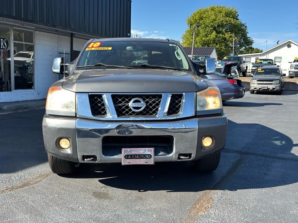 Photo 8 of this NISSAN TITAN
