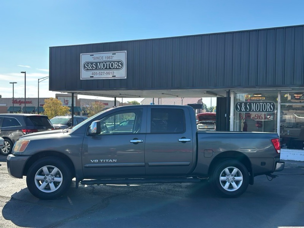 Photo 2 of this NISSAN TITAN