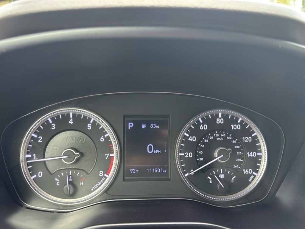 Photo 11 of this HYUNDAI SANTA FE