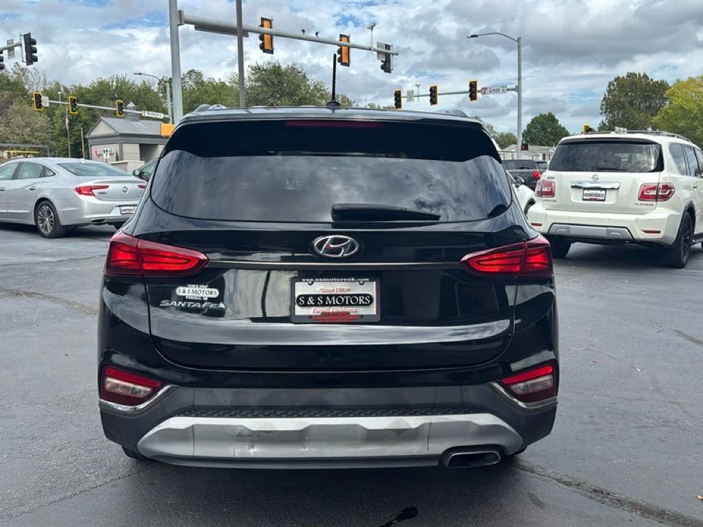 Photo 4 of this HYUNDAI SANTA FE