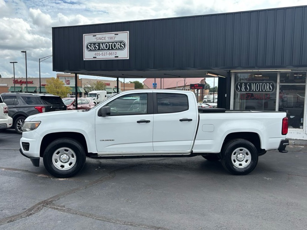 Photo 2 of this CHEVROLET COLORADO