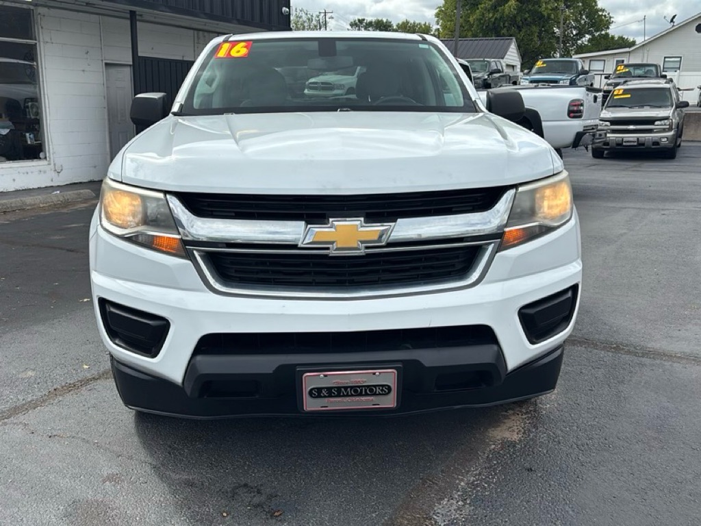 Photo 8 of this CHEVROLET COLORADO