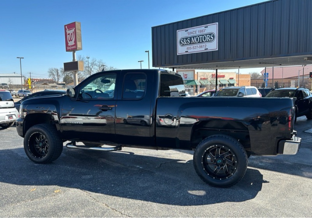 Photo 3 of this CHEVROLET SILVERADO 1500