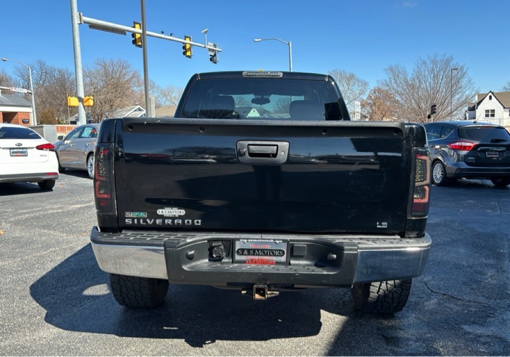 Photo 4 of this CHEVROLET SILVERADO 1500