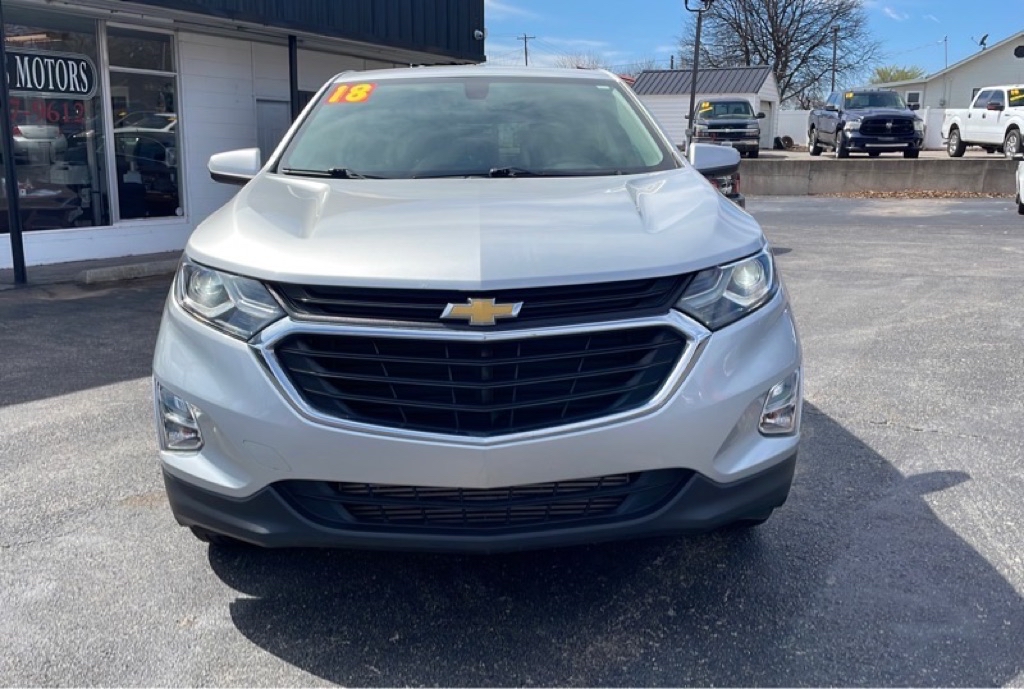 Photo 8 of this CHEVROLET EQUINOX