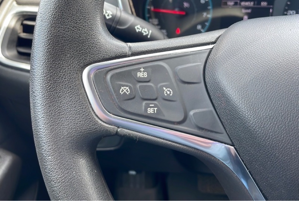 Photo 13 of this CHEVROLET EQUINOX