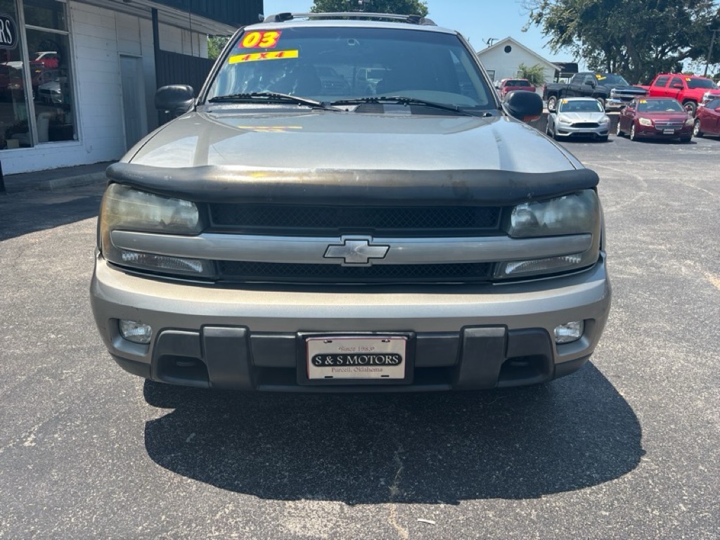 Photo 8 of this CHEVROLET TRAILBLAZER