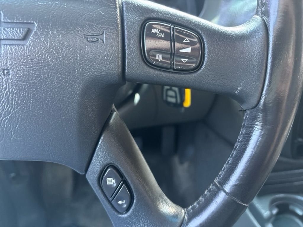 Photo 13 of this CHEVROLET TRAILBLAZER