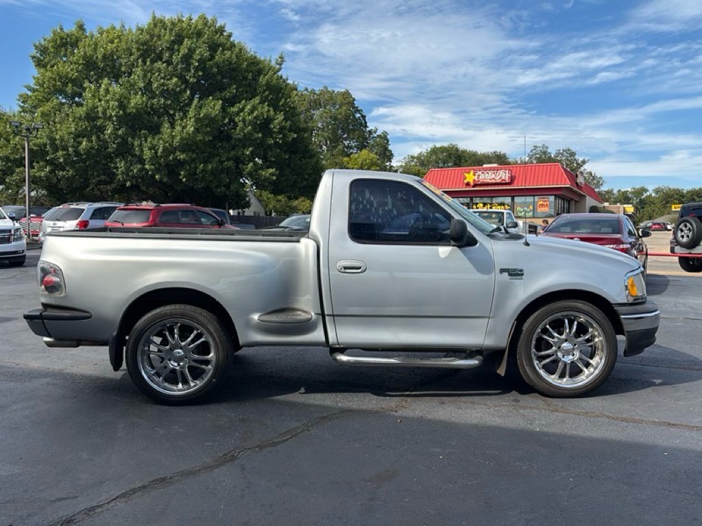 Photo 6 of this FORD F150