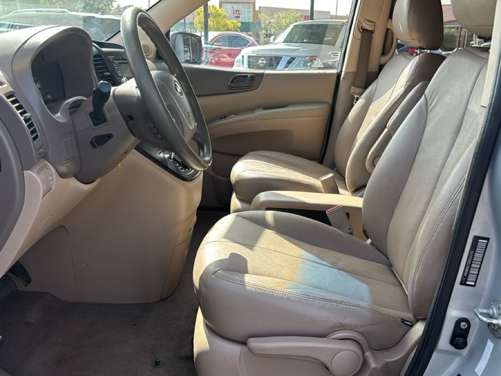 Photo 9 of this KIA SEDONA