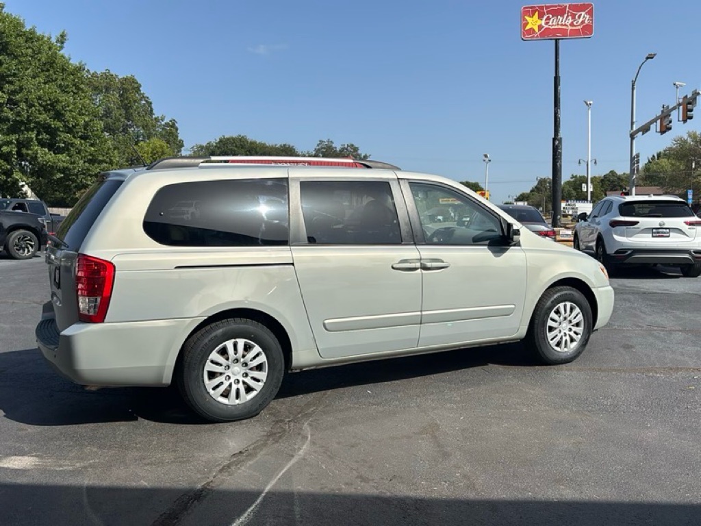 Photo 5 of this KIA SEDONA