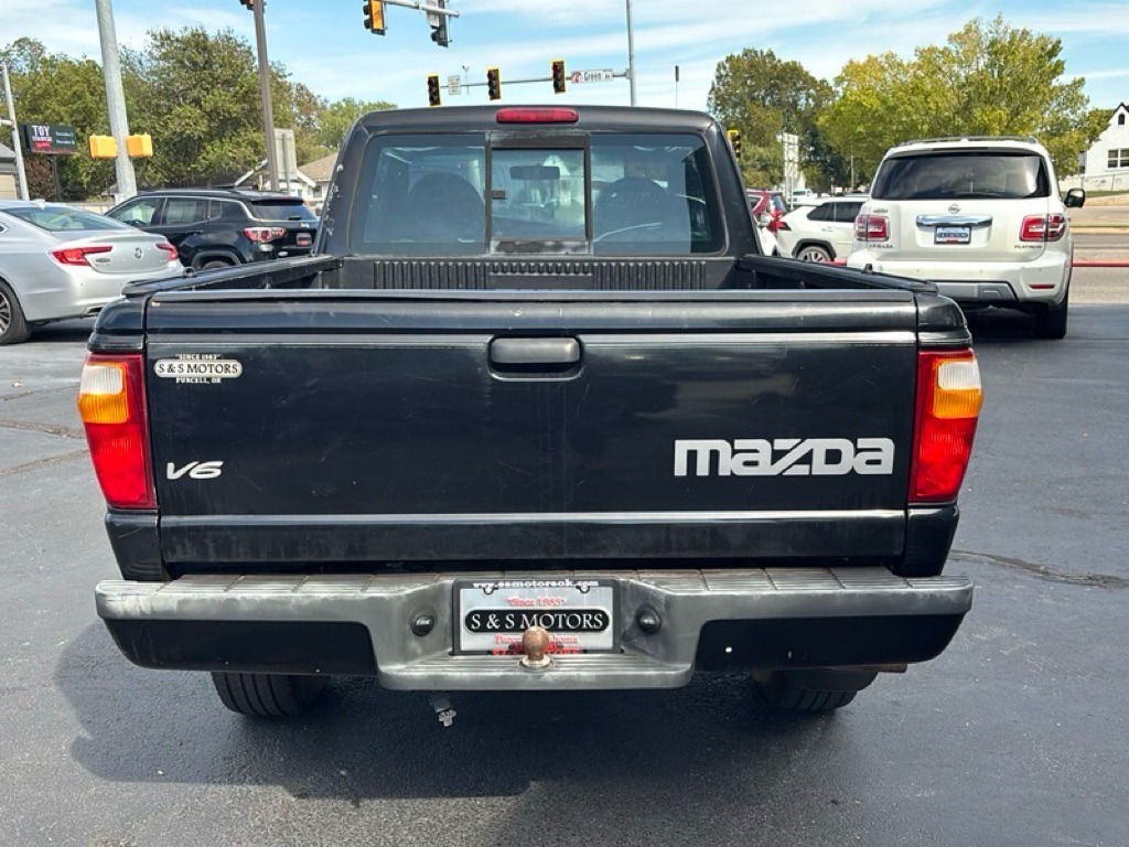 Photo 4 of this MAZDA B4000