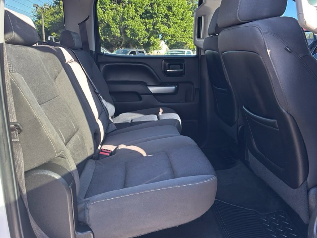 Photo 21 of this CHEVROLET SILVERADO 1500