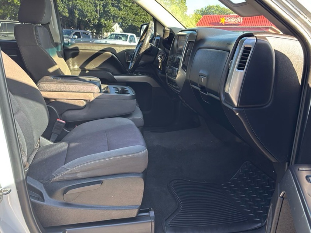 Photo 23 of this CHEVROLET SILVERADO 1500