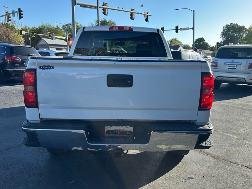 Photo 4 of this CHEVROLET SILVERADO 1500