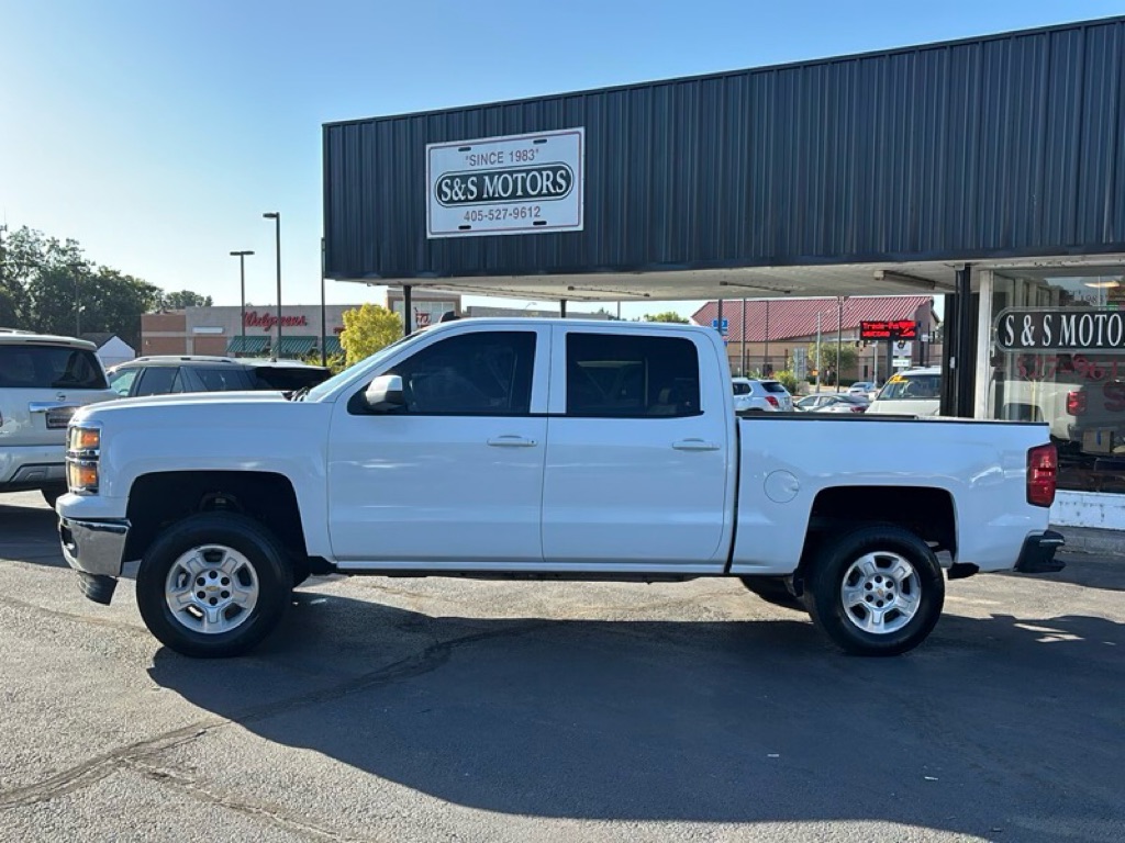 Photo 2 of this CHEVROLET SILVERADO 1500