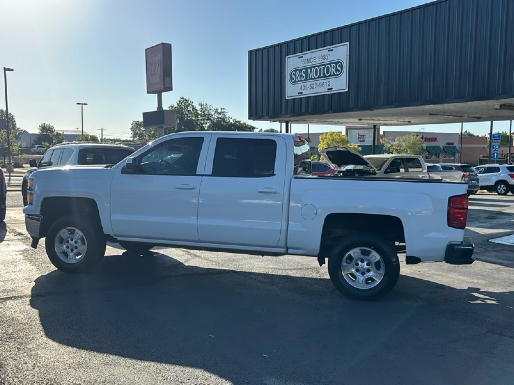 Photo 3 of this CHEVROLET SILVERADO 1500