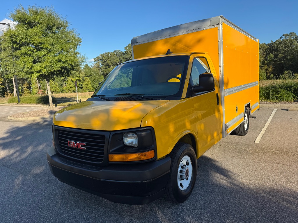 2017 GMC Savana Cutaway Work Van