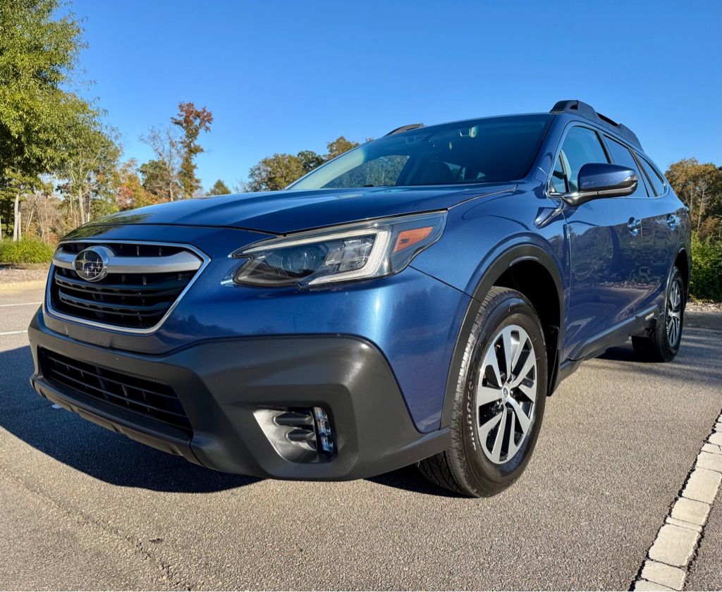 2020 Subaru Outback Premium's photo