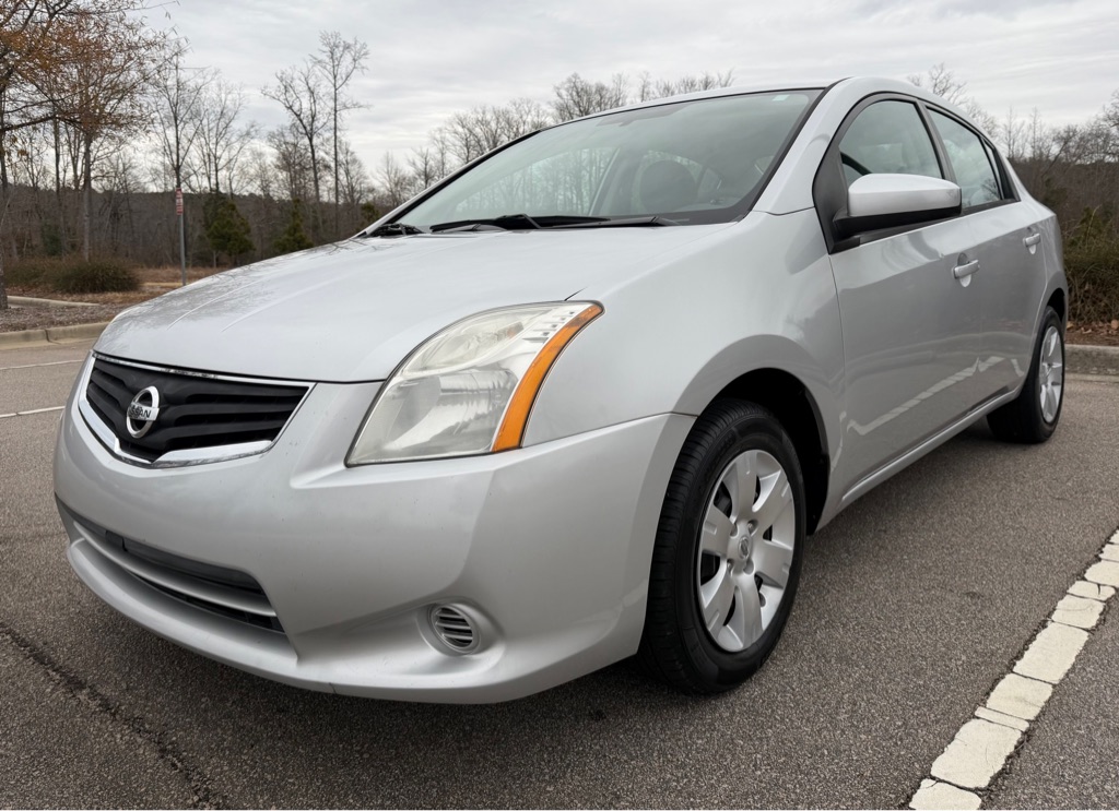 2011 Nissan Sentra's photo