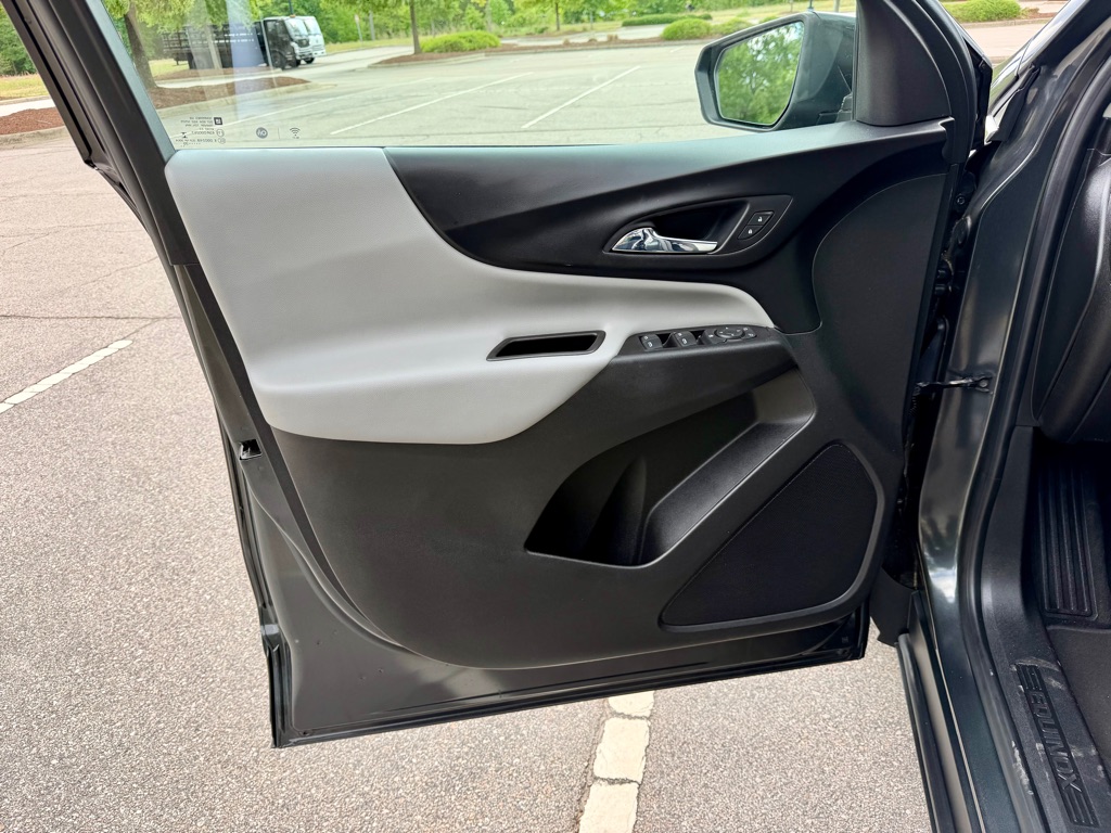 2020 Chevrolet Equinox LT - Photo 13