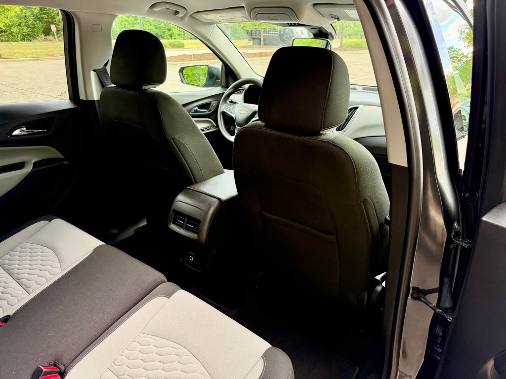 2020 Chevrolet Equinox LT - Photo 24