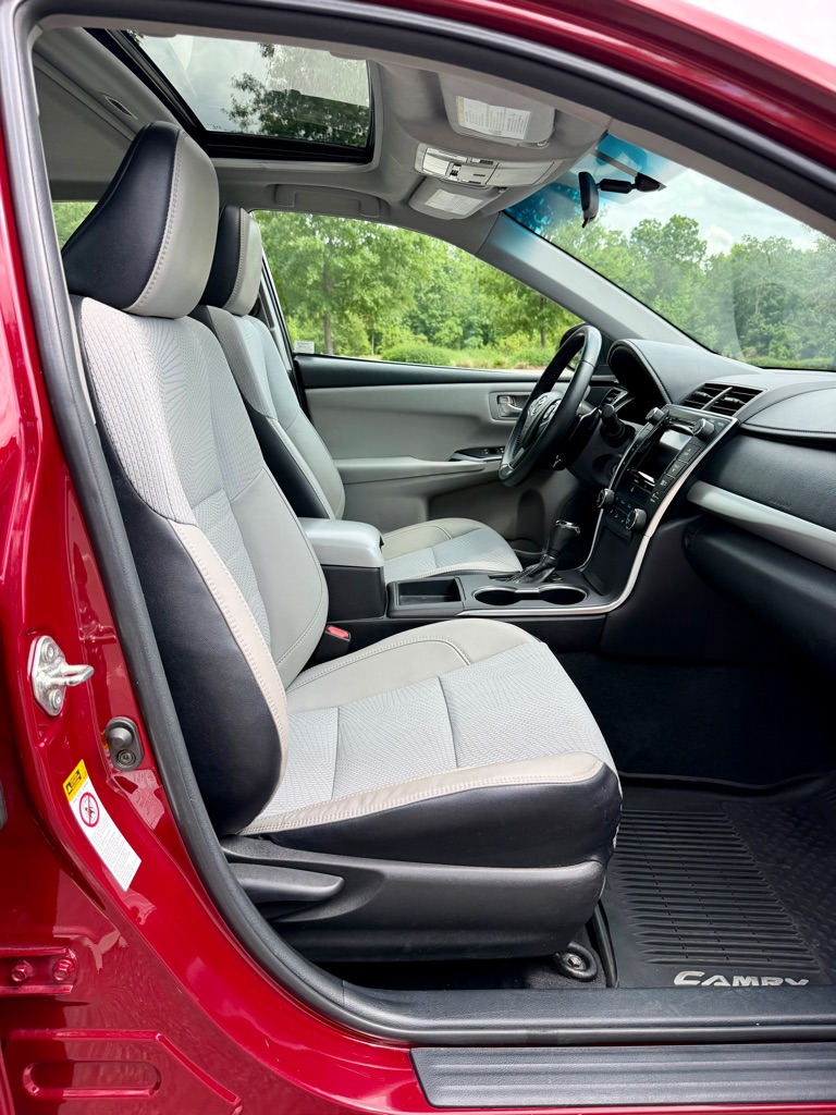 2016 Toyota Camry Special Edition - Photo 24