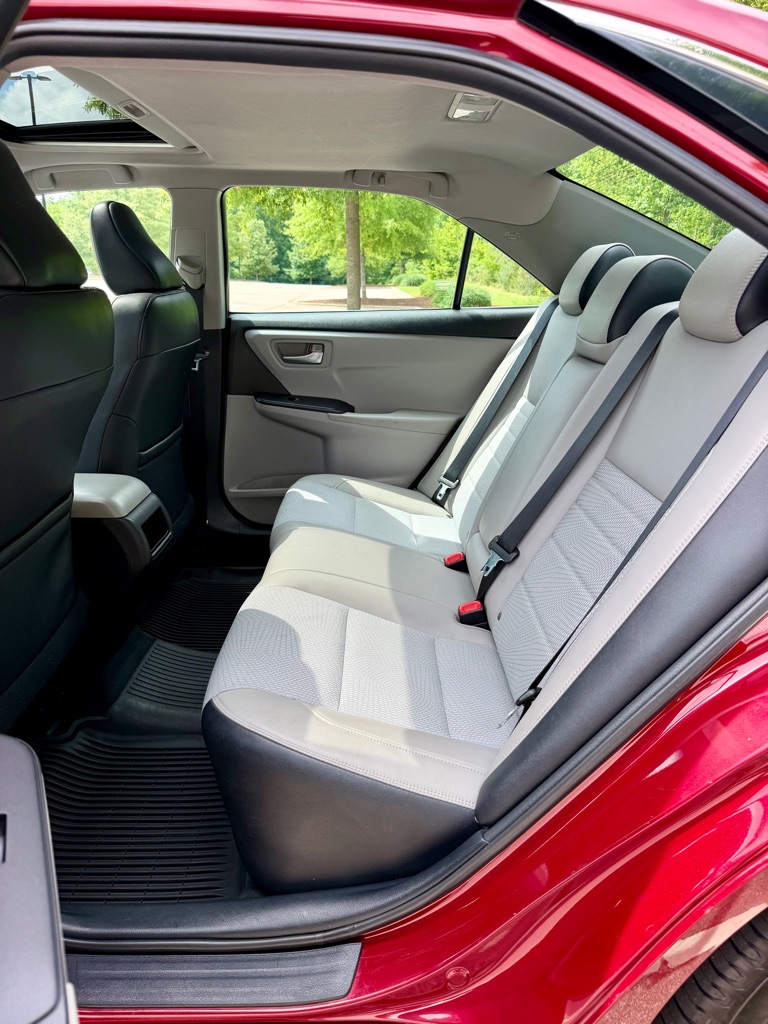 2016 Toyota Camry Special Edition - Photo 13