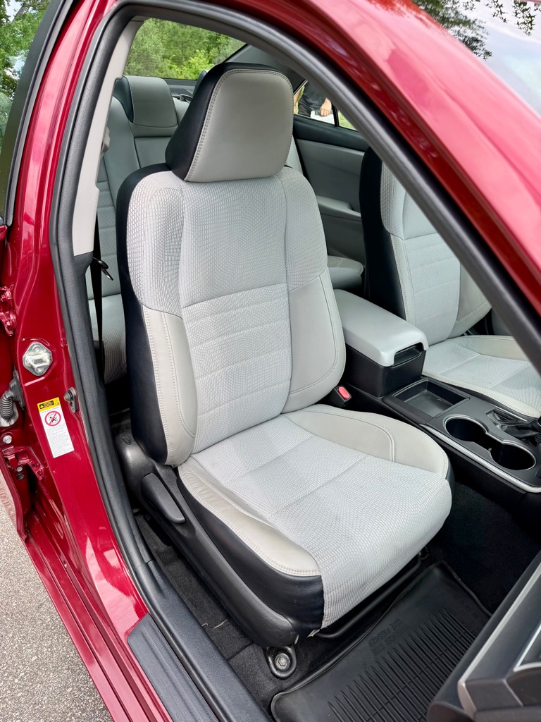 2016 Toyota Camry Special Edition - Photo 25