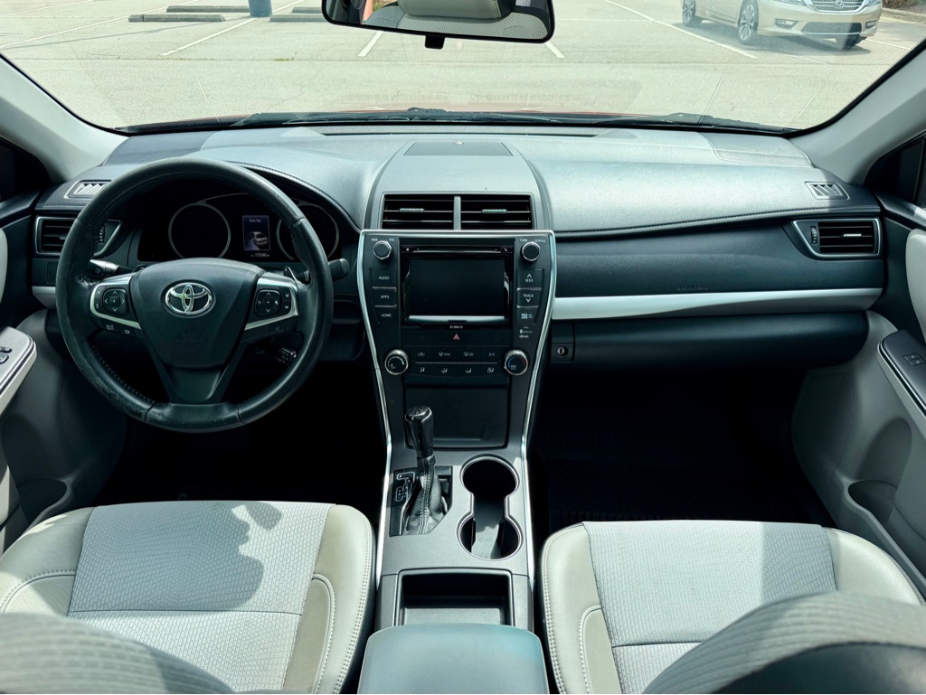 2016 Toyota Camry Special Edition - Photo 17