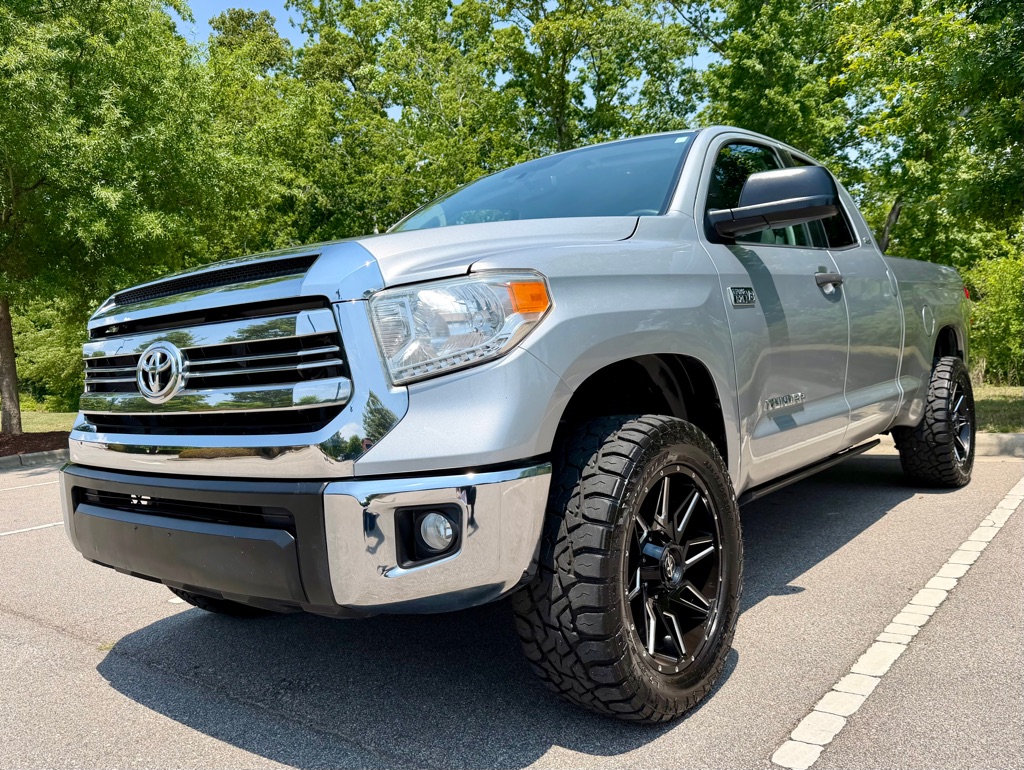 2016 Toyota Tundra SR5 5.7L FFV Double Cab Std Bed's photo