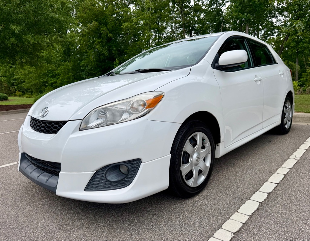 2010 Toyota Matrix Base AT's photo