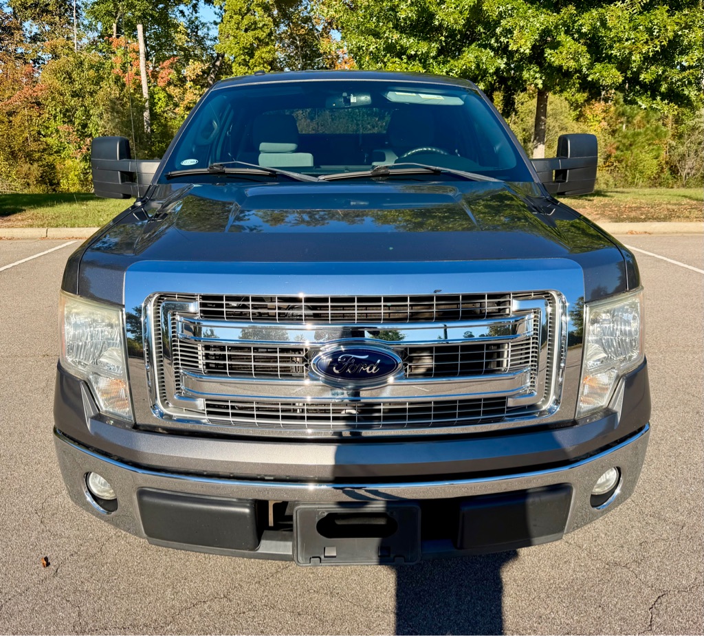 Photo 2 of this FORD F150