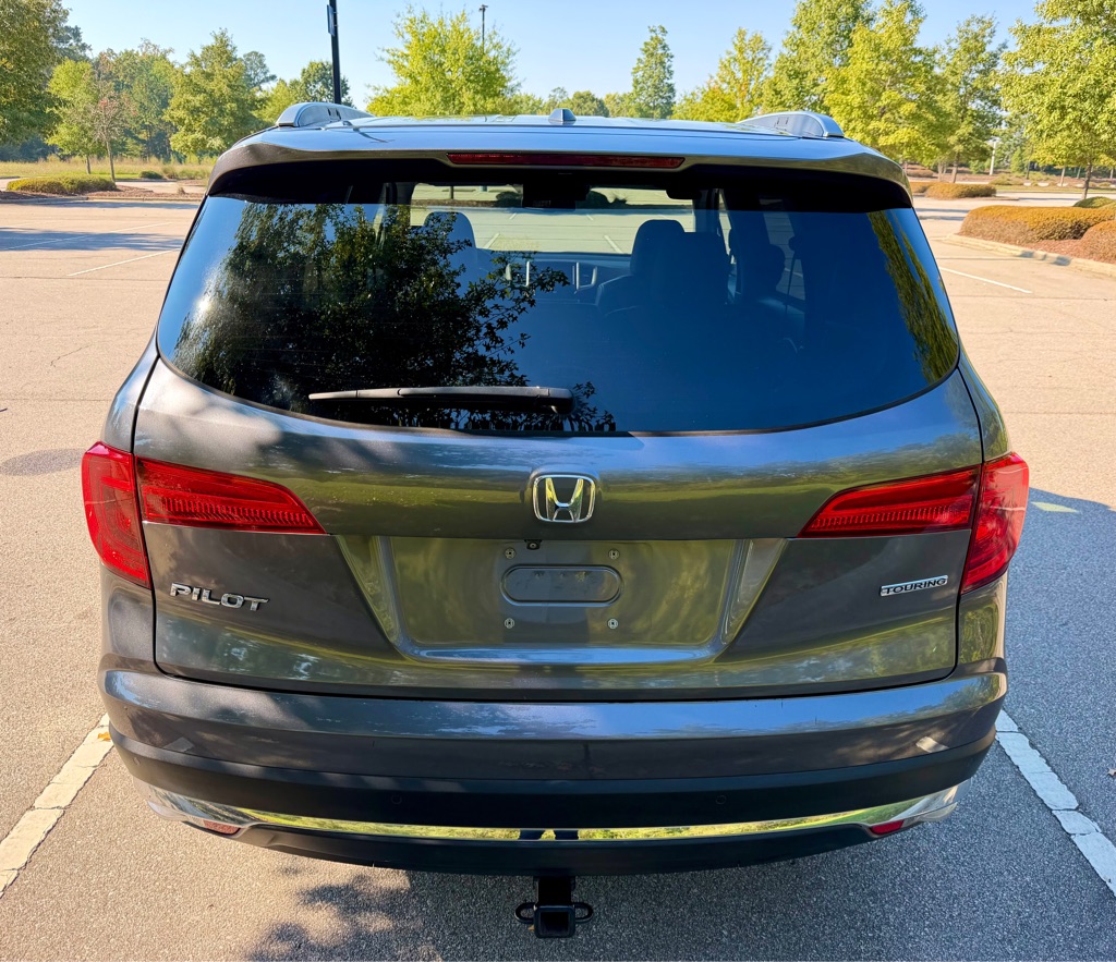 Photo 6 of this HONDA PILOT