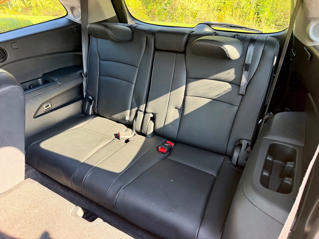 Photo 18 of this HONDA PILOT