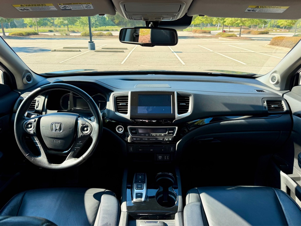 Photo 21 of this HONDA PILOT