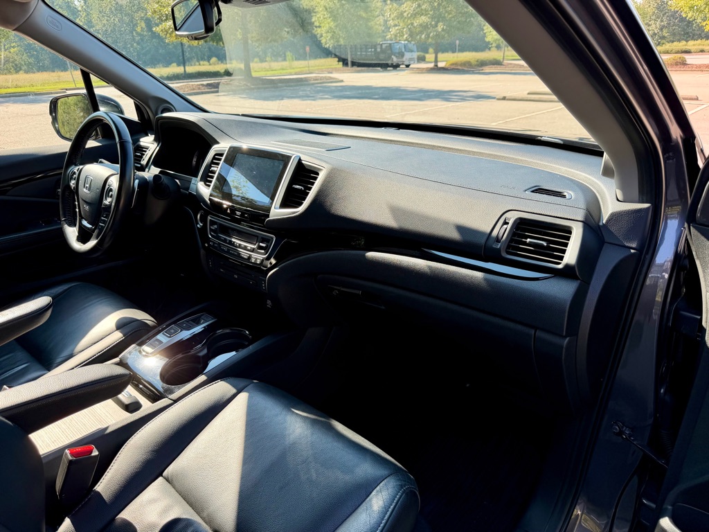 Photo 31 of this HONDA PILOT