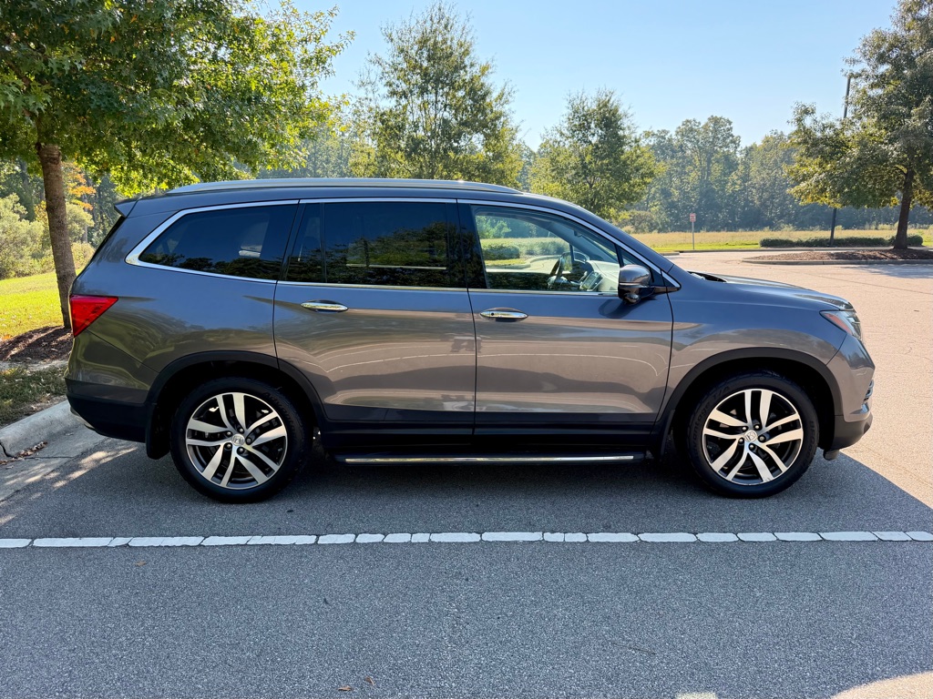 Photo 4 of this HONDA PILOT