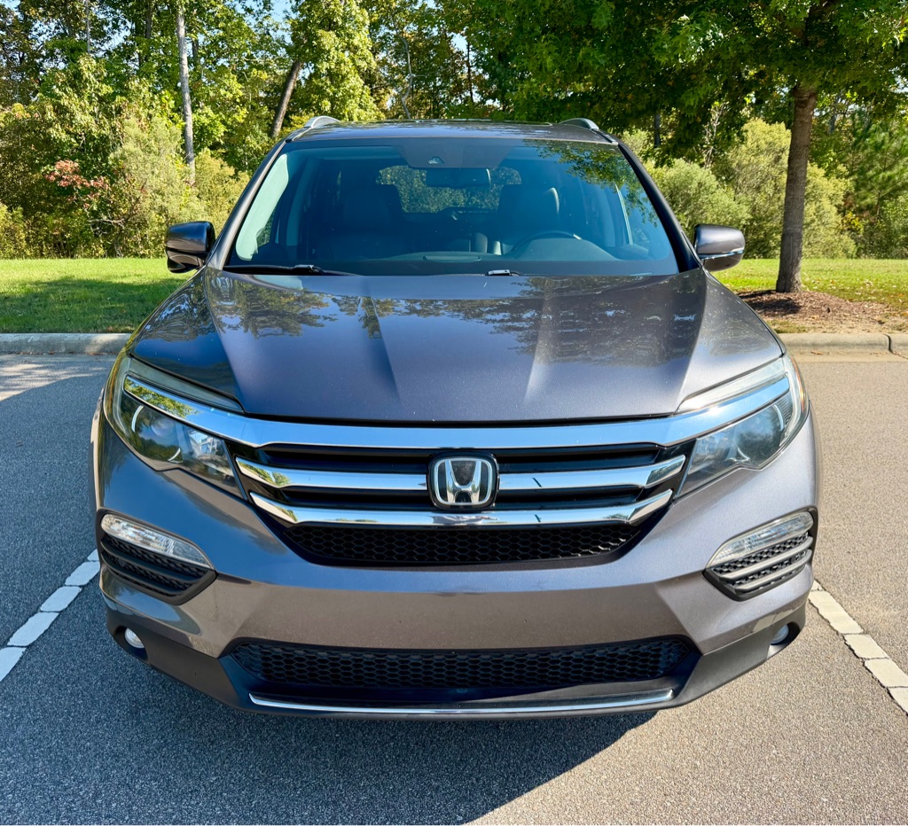 Photo 2 of this HONDA PILOT