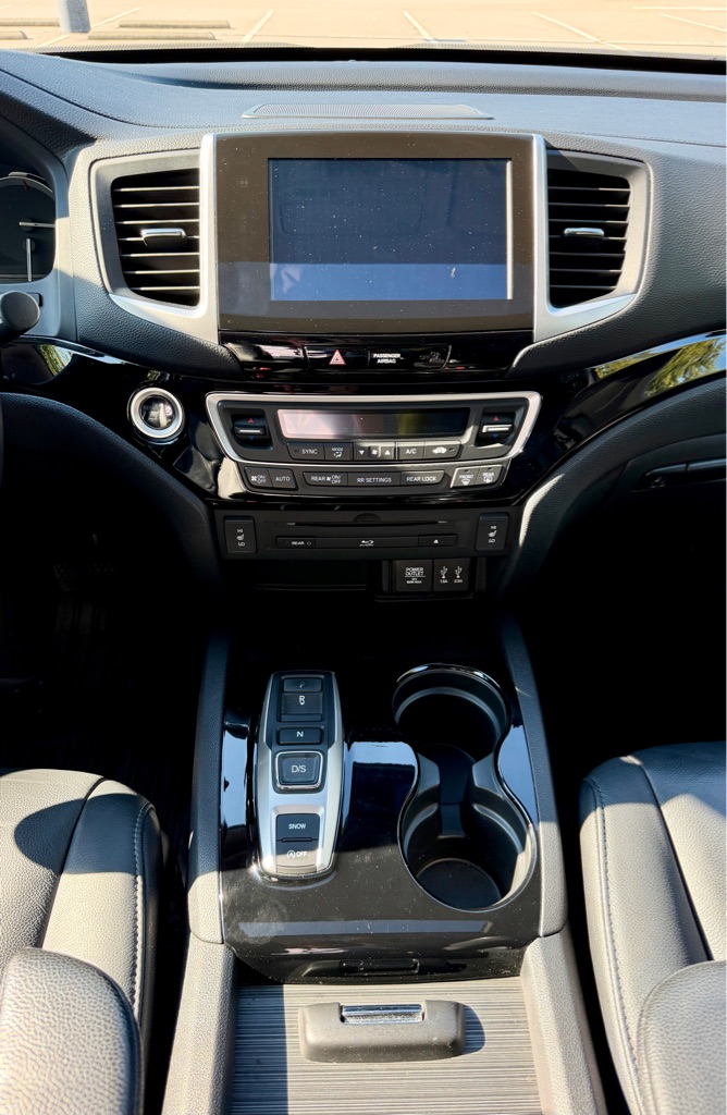 Photo 23 of this HONDA PILOT