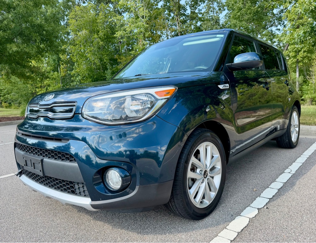 Green 2018 Kia Soul Wagon Front-Wheel Drive Automatic