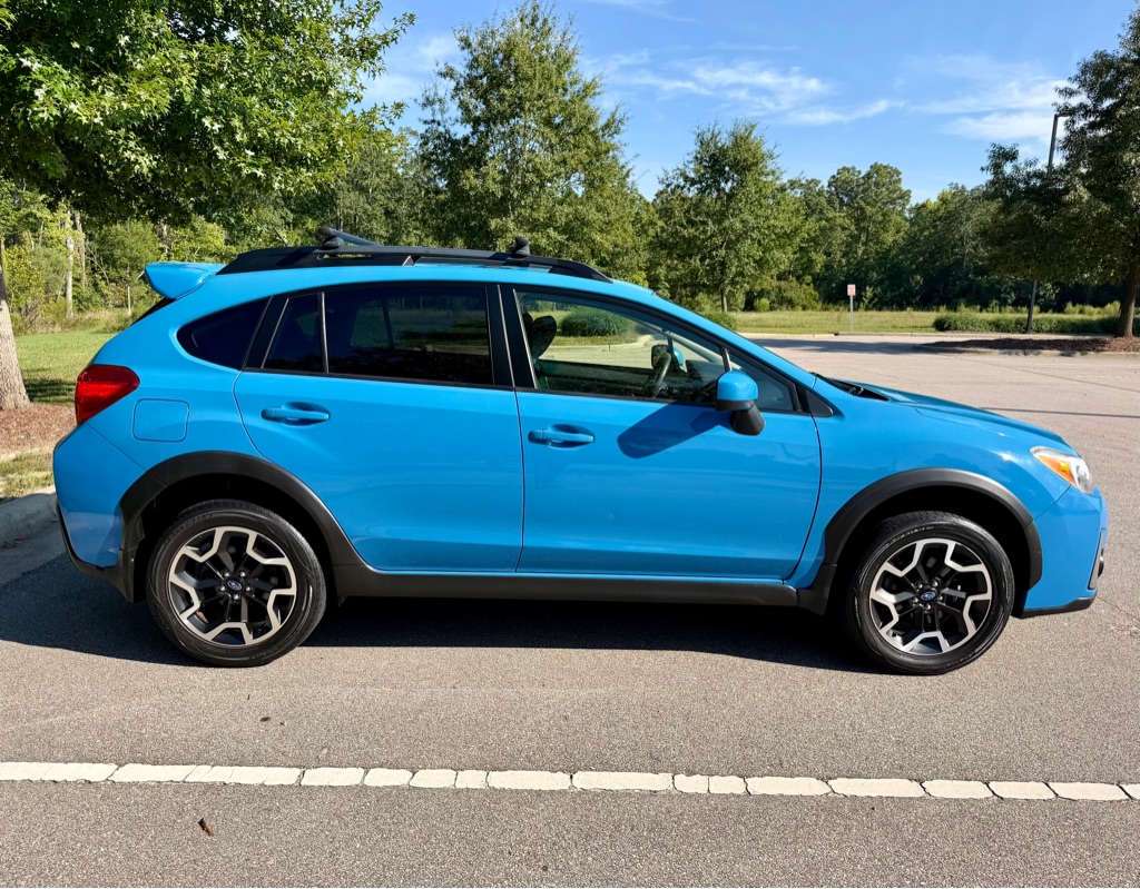 Photo 4 of this SUBARU CROSSTREK