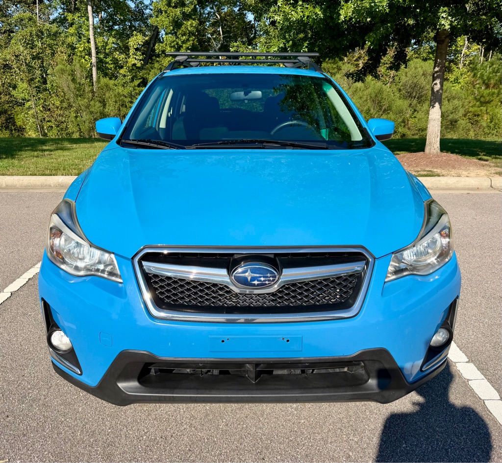 Photo 2 of this SUBARU CROSSTREK