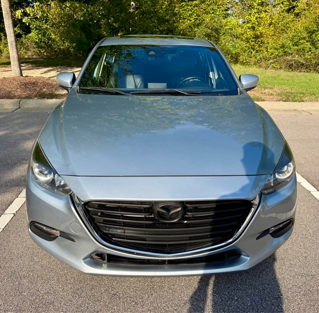 Photo 2 of this MAZDA 3