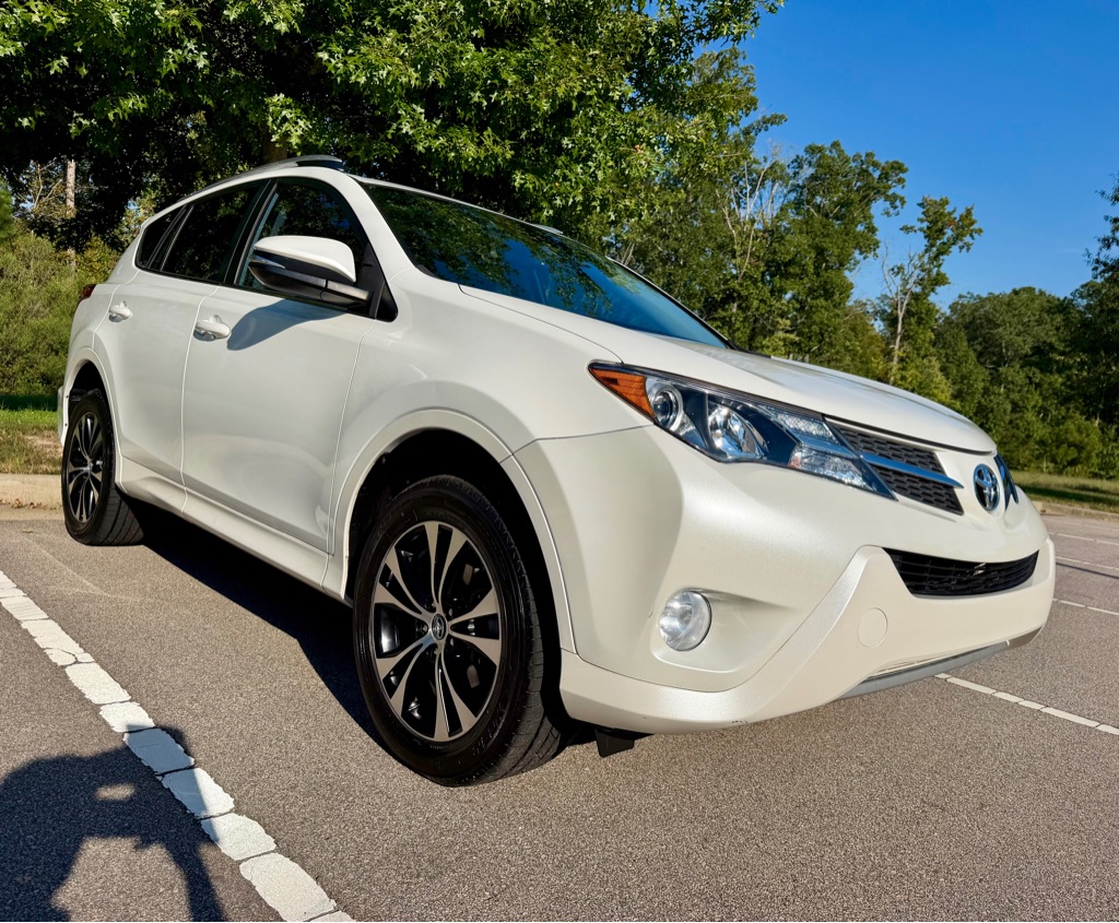 Photo 3 of this TOYOTA RAV4