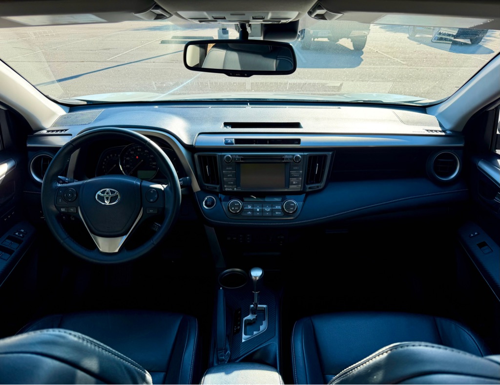 Photo 18 of this TOYOTA RAV4