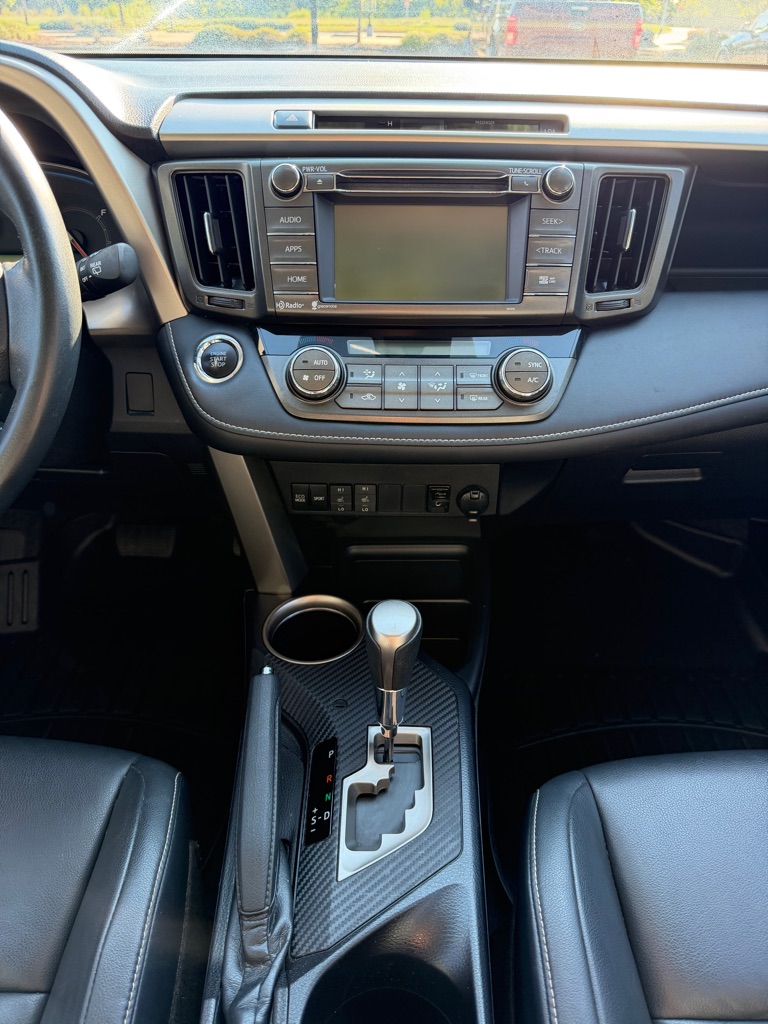 Photo 20 of this TOYOTA RAV4