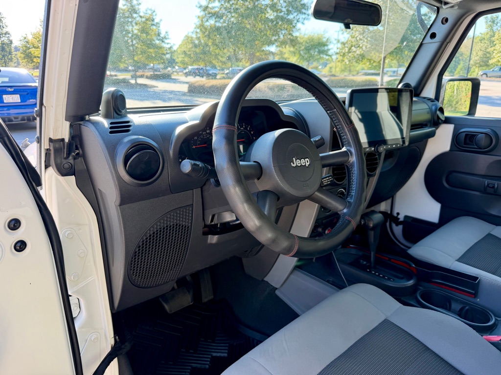 Photo 12 of this JEEP WRANGLER UNLIMI