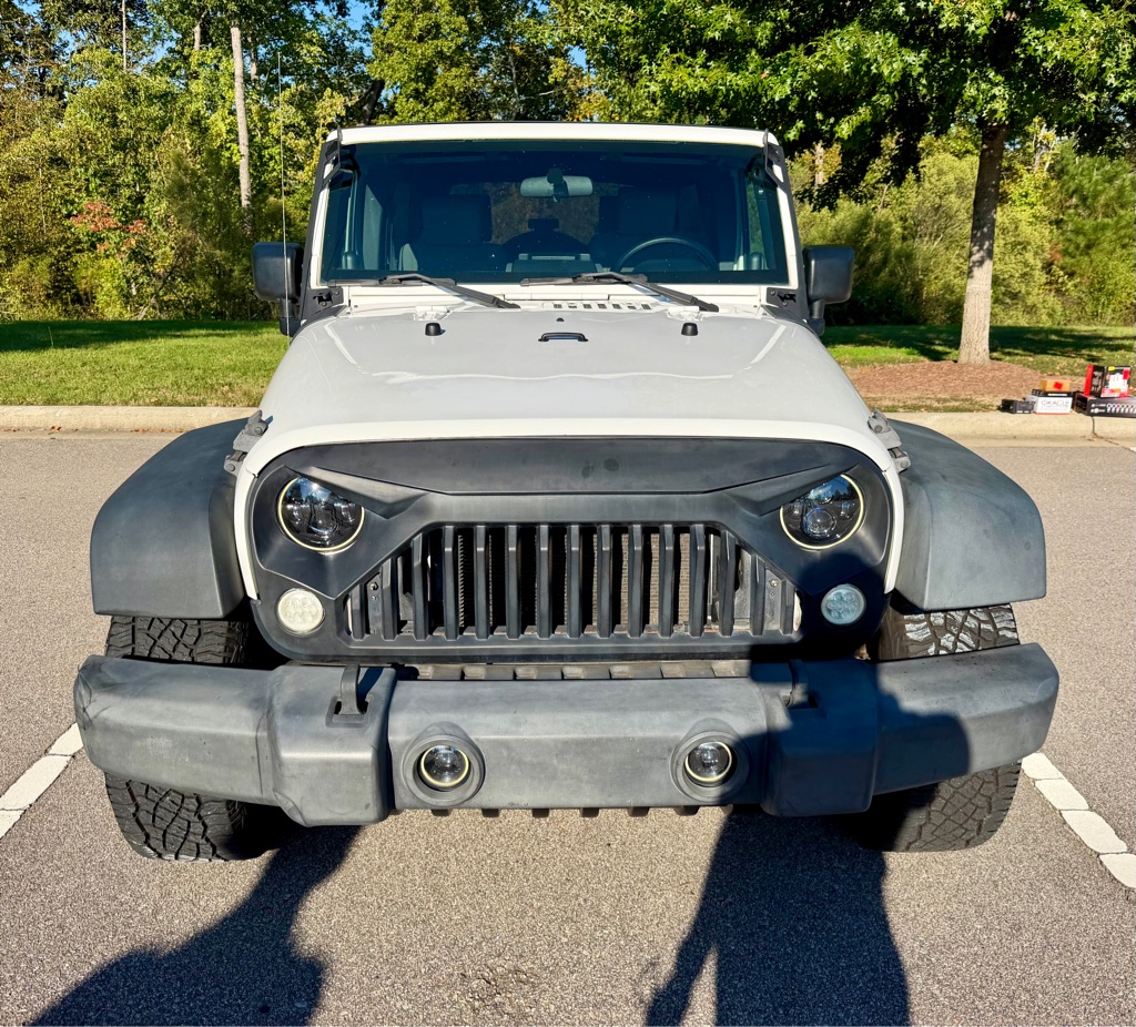 Photo 2 of this JEEP WRANGLER UNLIMI