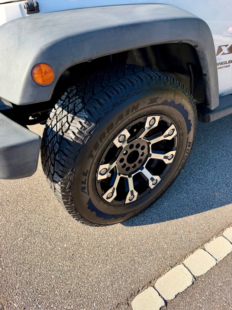 Photo 9 of this JEEP WRANGLER UNLIMI